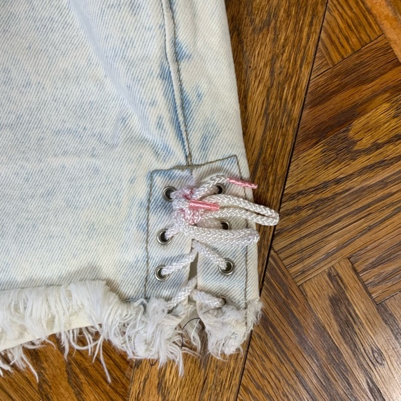 VINTAGE Filippo-Totti 80’s acid light wash high waist frayed raw hems  shorts - Picture 4 of 13